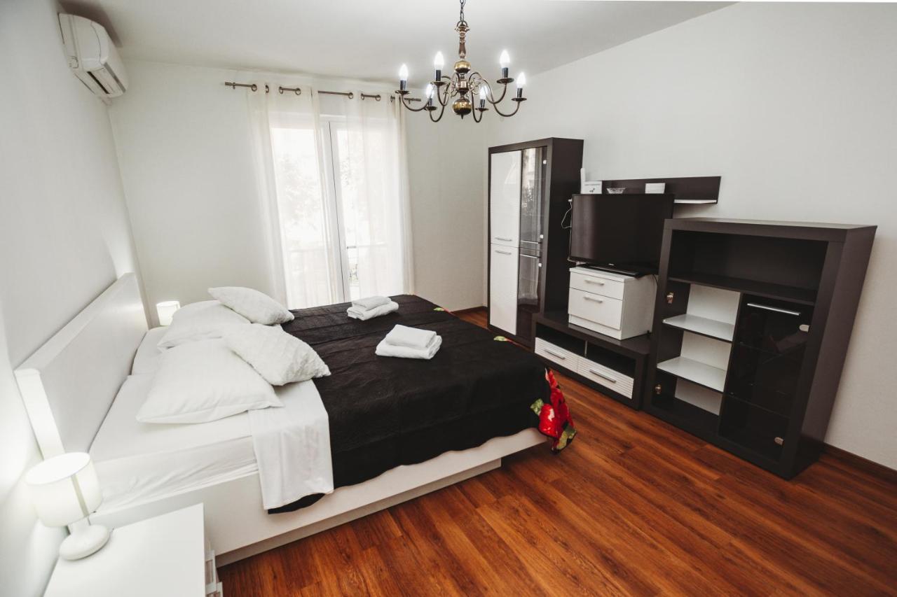 Double And Single S Apartments 자다르 외부 사진