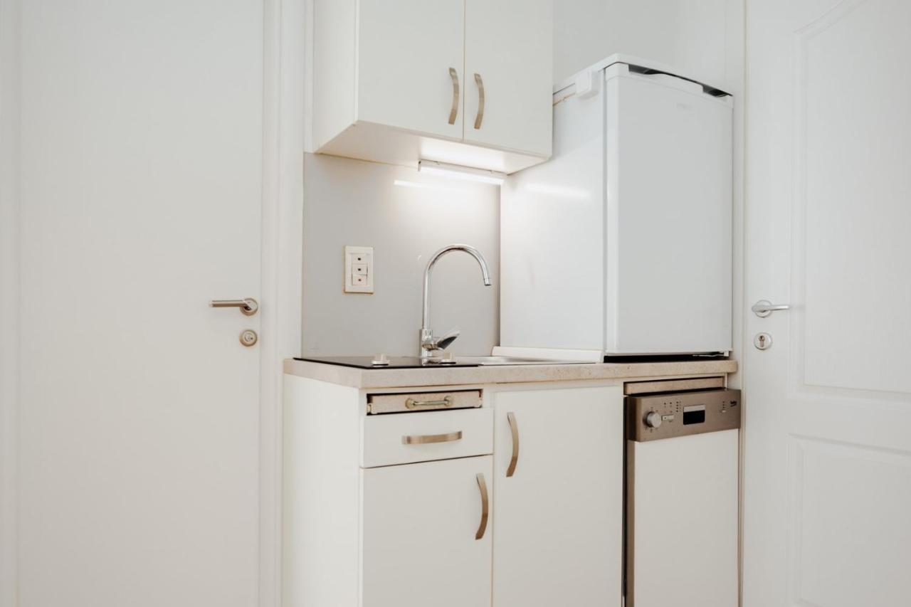 Double And Single S Apartments 자다르 외부 사진